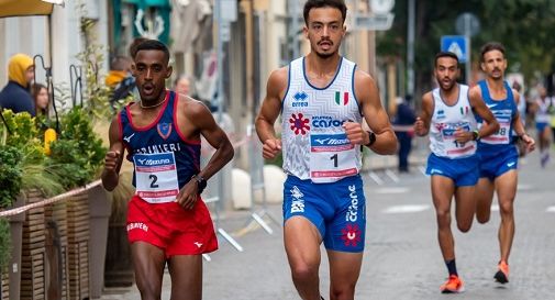 i campioni italiani uscenti Iliass Aouani (n.1) e Sofiia Yaremchuk, in azione sulle strade della gara tricolore 2021 di Forlì (credito FEDELI)  