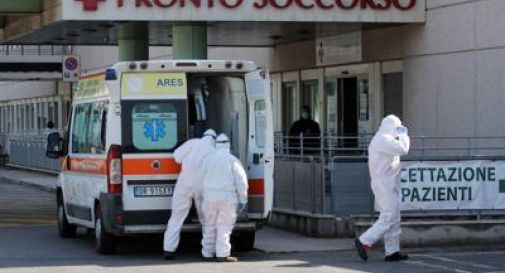 Coronavirus, in Italia oltre 17mila morti ma rallenta curva contagi