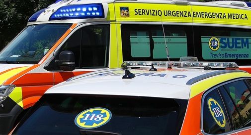 Operaio ferito alla mano in una ditta a Carbonera