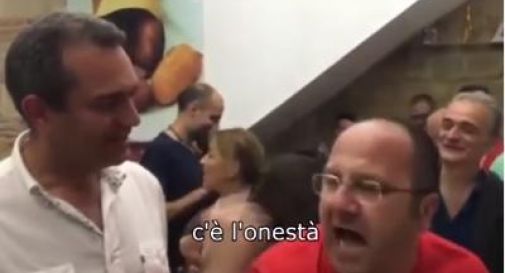 Piatti rotti e cori da stadio, show per de Magistris in trattoria (VIDEO)