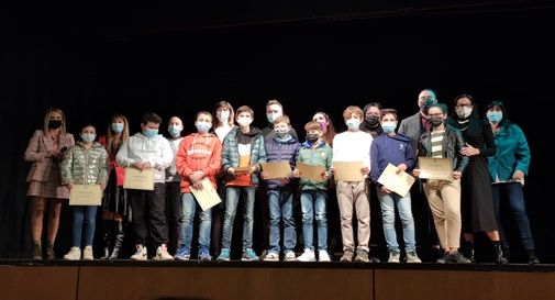 Gli studenti e le studentesse premiati con la borsa di studio