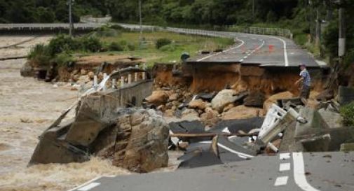 Inondazioni in Giappone, 46 morti e molti dispersi