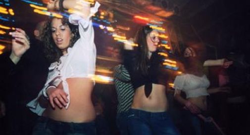 Lite fuori dalla discoteca: 20enne accoltella coetaneo