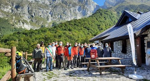 Accusa un malore durante la visita in Malga