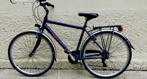 Ruba la bici in centro a Treviso, la ritrovano in vendita su un sito di annunci online