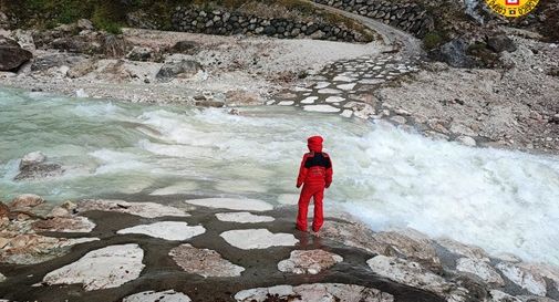 Guado impossibile, escursionisti chiamano aiuto