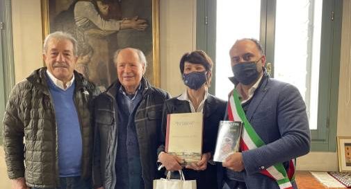 Manuela Di Centa con il sindaco e gli assessori 