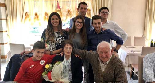 Un amore che non finisce mai: Giuseppina e Nazzareno festeggiano 70 anni di matrimonio