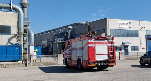 Restano stabili nella loro gravità le condizioni cliniche del diciannovenne di origine macedone, residente in zona, rimasto vittima di un grave incidente sul lavoro avvenuto nella mattinata di sabato. 
