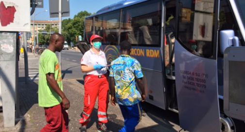 Arrivano 130 profughi, centro di accoglienza in stazione