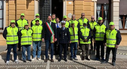 Mogliano ringrazia i suoi 15 vigili d'argento: 