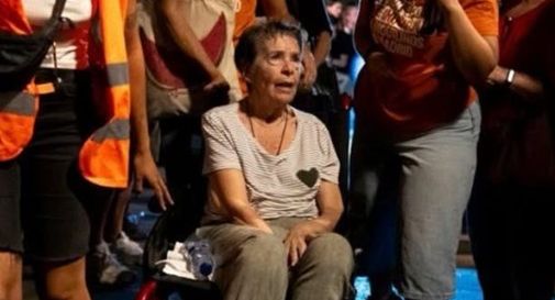Addio a Maricarmen Abascal: la sua cacciata di casa scatena proteste di massa e tensioni