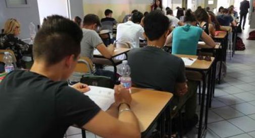 Maturità, al via la prima prova: tutte le tracce