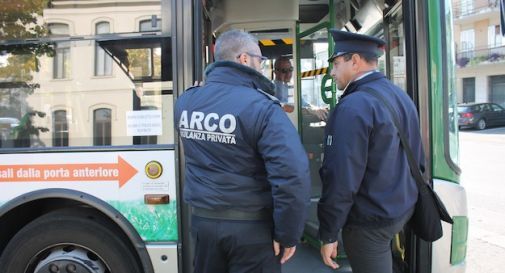 Novità sui bus della Mom: controllori chiedono la ricevuta oltre all'abbonamento