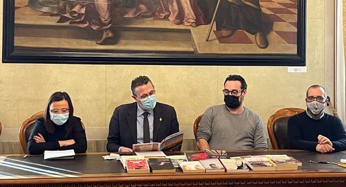 Da sinistra: Roberta Garbuio (assessore alla Cultura); Stefano Marcon (sindaco); Alessandro Coppo; Andrea Tralli