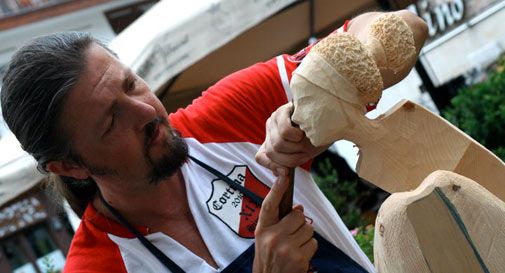 Roberto Merotto al Simposio di scultura di Inami, in Giappone