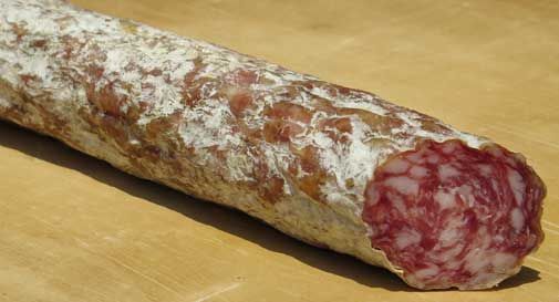 Trovato un batterio in un lotto di salami prodotti a Pieve di Soligo