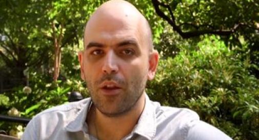 Cannabis, l'appello di Saviano ai politici: 