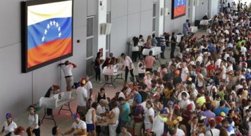 Venezuela, referendum di sangue: 2 morti