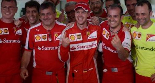 Magia di Vettel e la Ferrari trionfa in Malesia davanti alle Mercedes