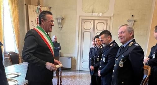 Sindaco Stefano Marcon e il corpo di polizia locale di Castelfranco