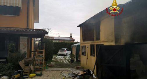 Roncade, fiamme nel garage