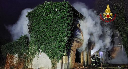 Ipotesi dolo per l'incendio nell'ex ospedale psichiatrico di Mogliano