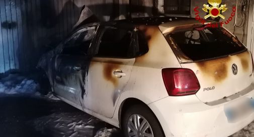 Cornuda, auto a fuoco nel garage