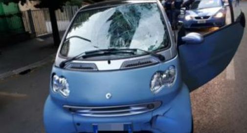 Roma, auto sulla folla: 5 feriti