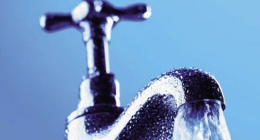 Bollette dell’acqua arrivano sconti per i redditi sotto i 15mila euro