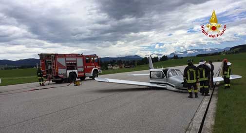 Non si apre il carrello, aereo costretto ad atterraggio d'emergenza