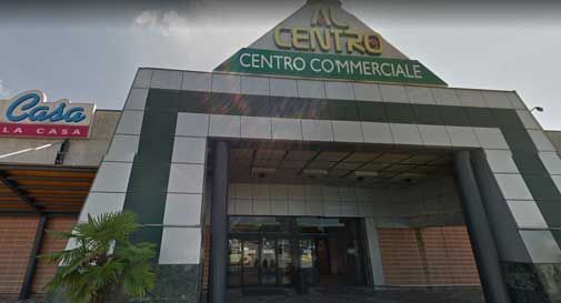 Mareno di Piave: tentano il furto calandosi dal tetto del centro commerciale, ma uno dei ladri cade da 7 metri e si fa arrestare