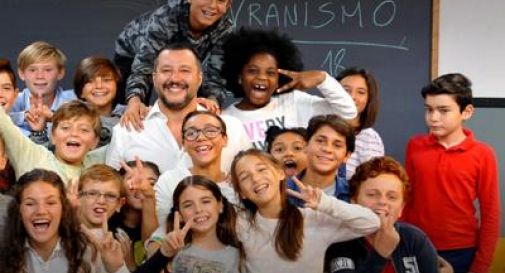 Salvini in classe parla di razzismo ai bambini. Al via nuovo programma Rai3 