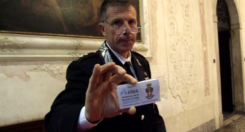 Pontebbana rischiosa: carabinieri regalano etilometri