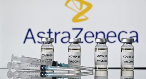 AstraZeneca, seconda dose e rischi trombosi: le news