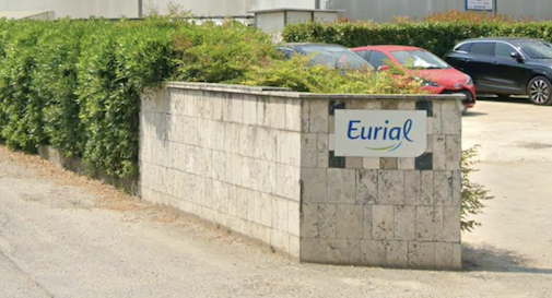 Esplode un tubo del vapore nel caseificio: è gravissimo l'operaio di 27anni