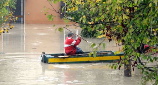 Marca sott’acqua, allagamenti e famiglie evacuate