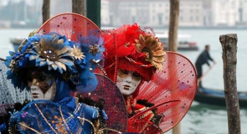Carnevale di Venezia, sequestrate 110mila maschere ''made in Italy'' provenienti dall'Albania