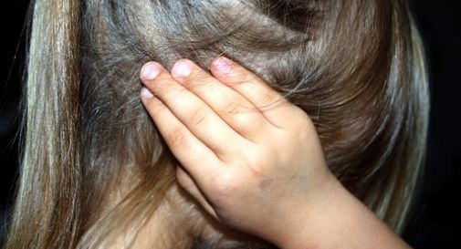 Il marito della baby-sitter violentò per anni le bambine, arrestato