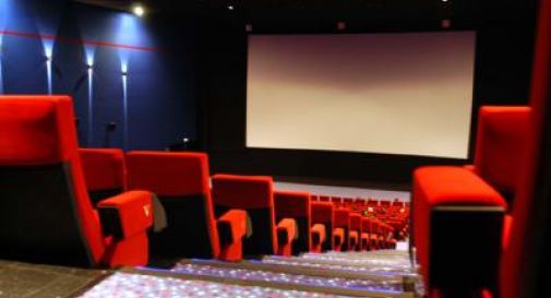 Cinema, teatri e arene riaprono: ecco le regole