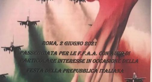 2 giugno: a Roma sfilano auto d'epoca col Tricolore, l'idea è del marò Latorre