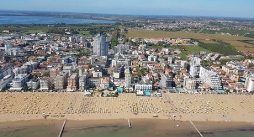 A Jesolo l'anno nuovo inizia con... un tuffo!