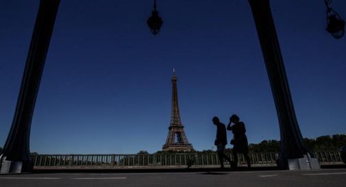 Covid Francia, da stasera stop al coprifuoco