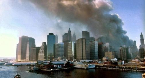 Commemorazioni a New York per l’11 settembre anche se il virus ha piegato la città 