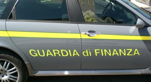 Auto, giro affari da 2,5 mln euro sconosciuto a erario