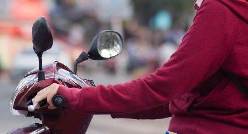 Treviso, ragazzina investita da uno scooter