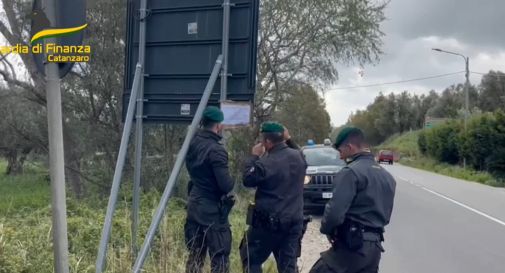 Operazione Billboards, sequestrati oltre mille spazi pubblicitari