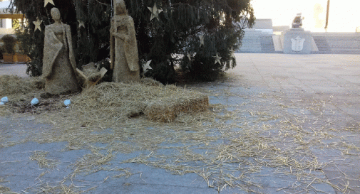 Vandali colpiscono il presepe di Piazza Cima