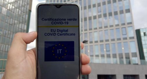 Green pass obbligatorio al lavoro, multe e controlli: tutte le regole