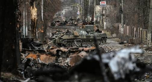 manistazione guerra carovita